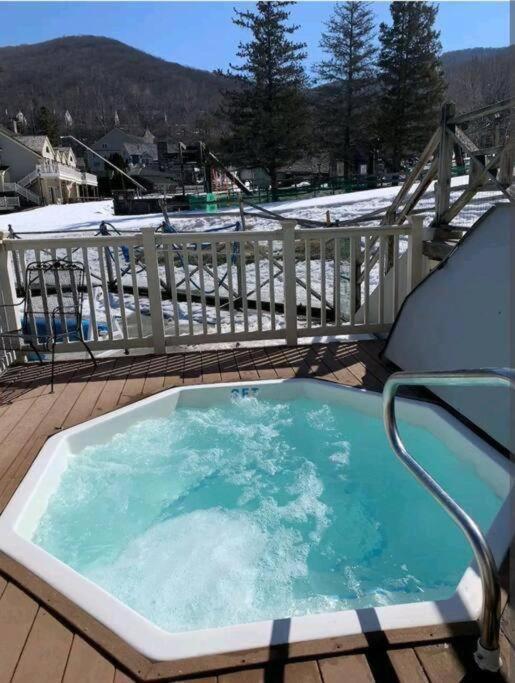 Gorgeous New Zen Suite Sleeps 4-Ski On Off Jiminy Ханкок Екстериор снимка