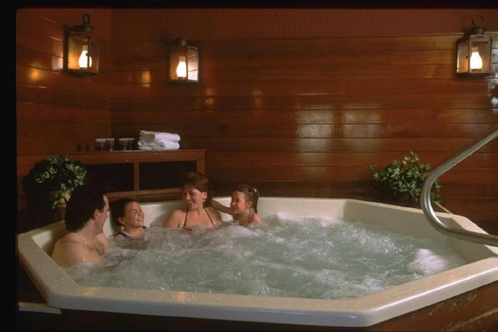 Gorgeous New Zen Suite Sleeps 4-Ski On Off Jiminy Ханкок Екстериор снимка